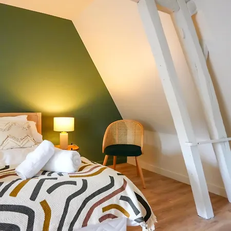 Le Clos De St Val 6 Bed & Breakfast
